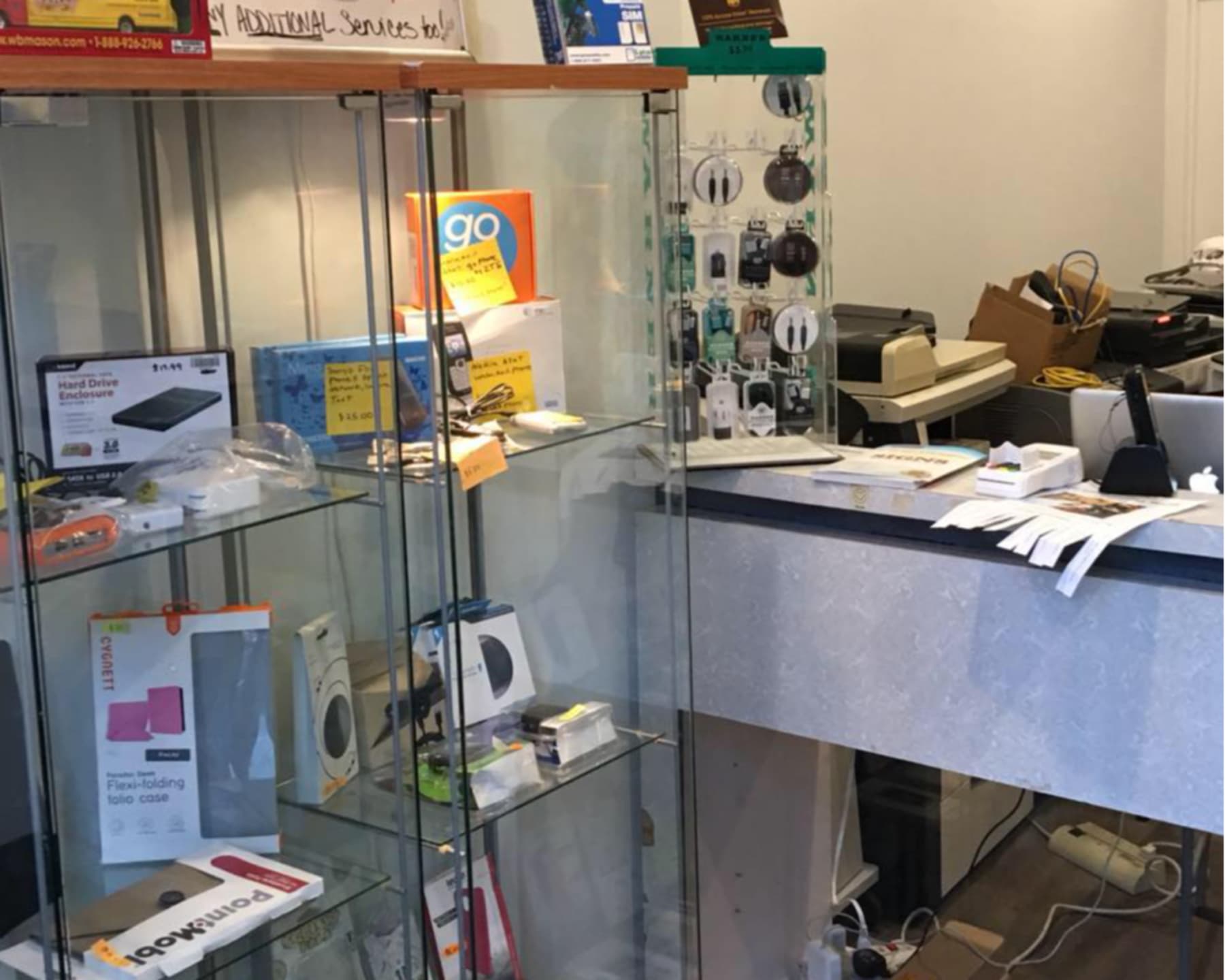Inside the Proclaim Enterprises Computers store in Philadelphia
